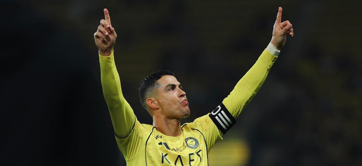 Torcedores do Al-Nassr gritam nome de Cristiano Ronaldo após português se recusar a jogar pelo clube