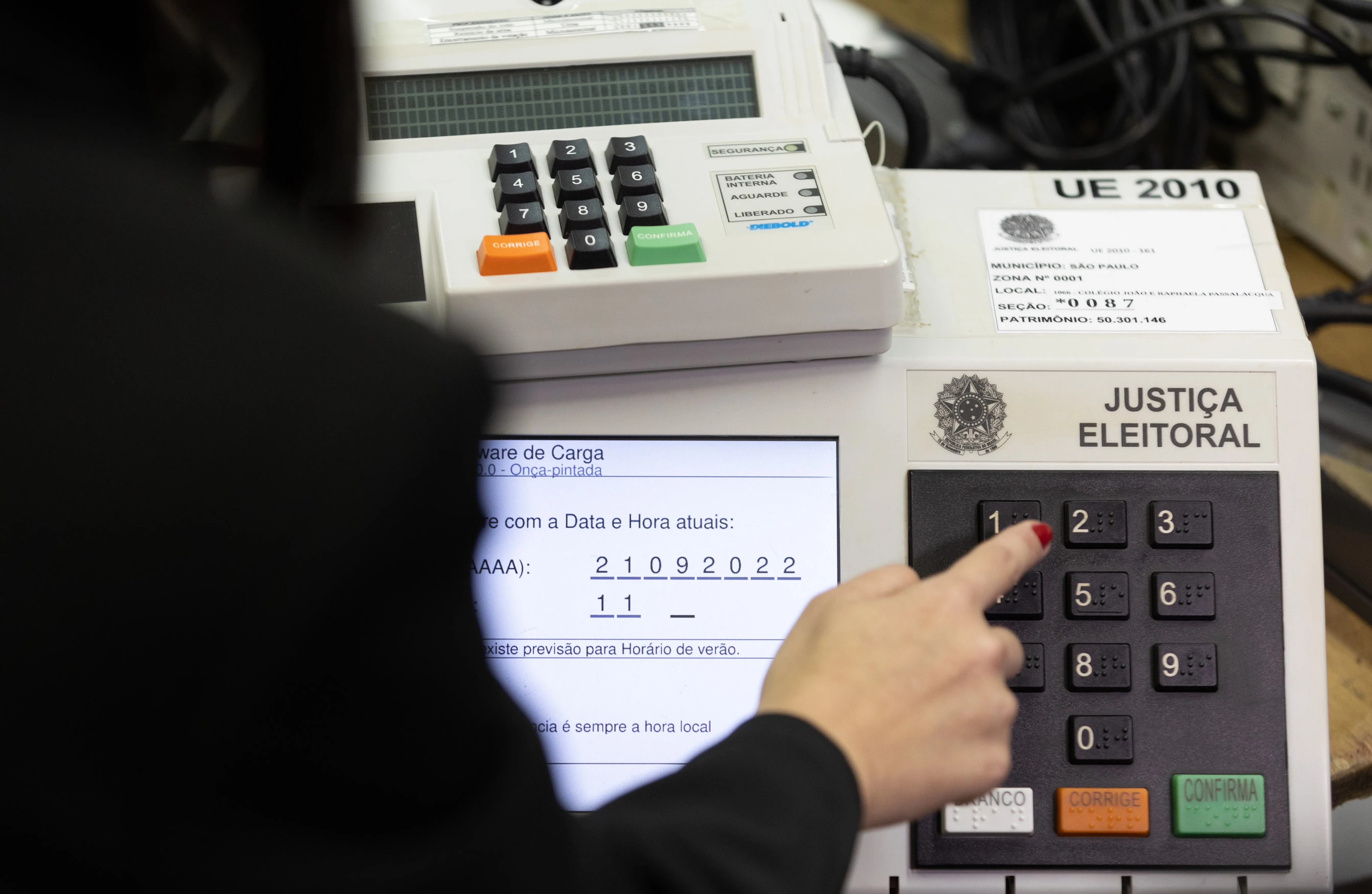Regra eleitoral restringe prisão de candidatos a partir deste sábado e é válida até 48 horas depois do primeiro turno; veja como funciona