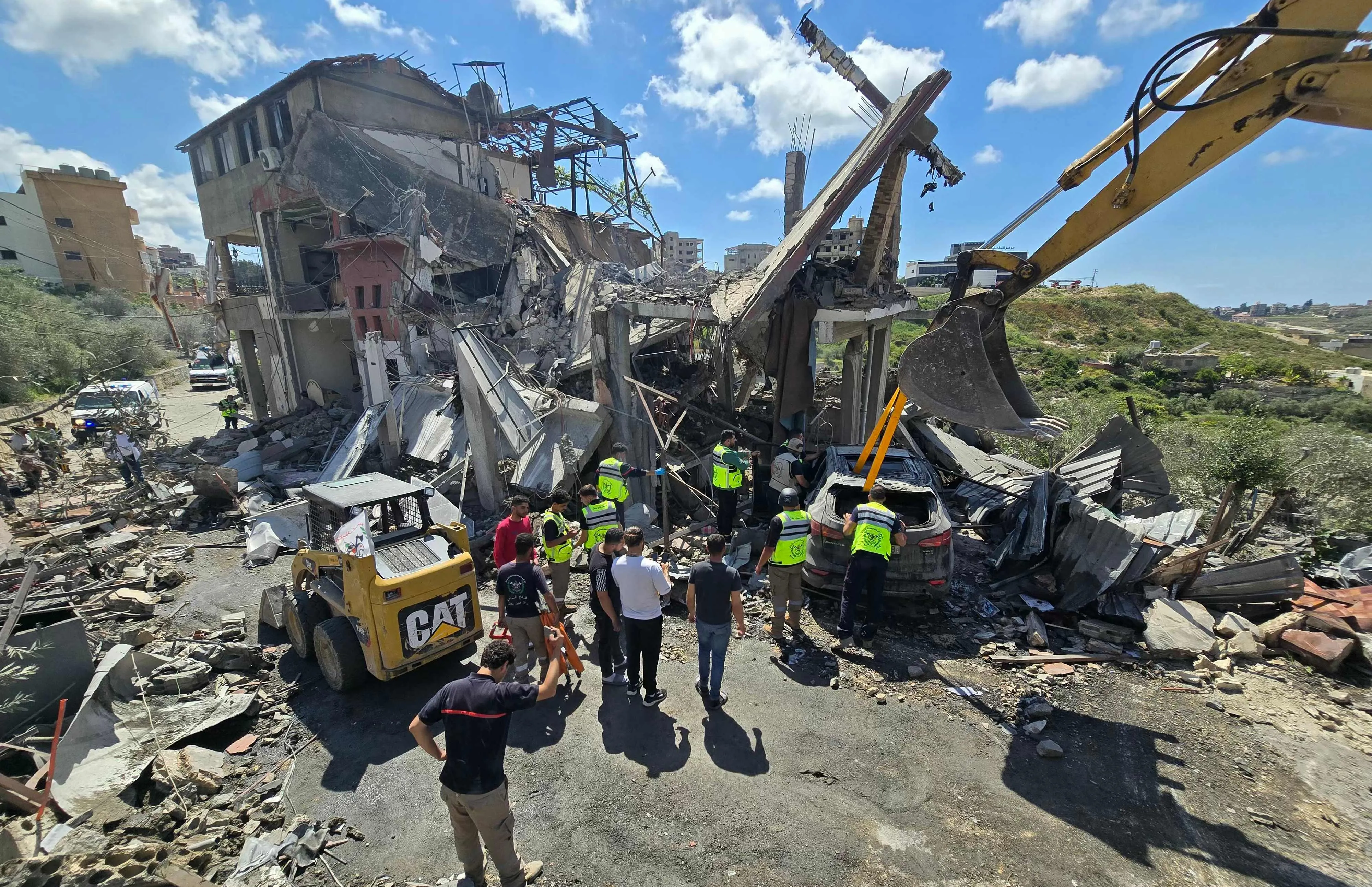 Bombardeios israelenses deixam 13 mortos no sul do Líbano