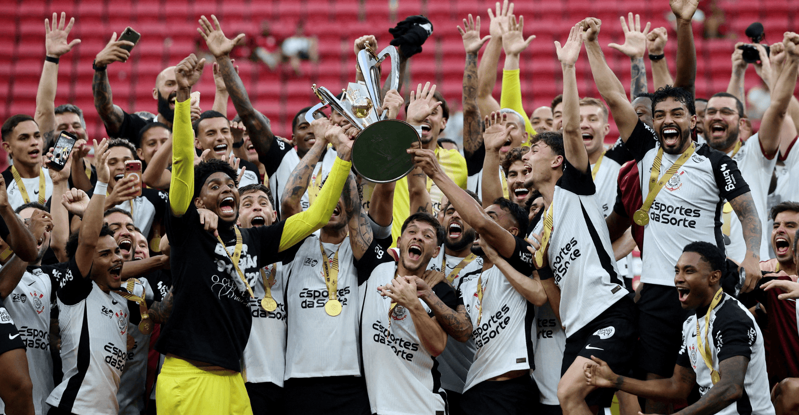 Bernardo Ramos: Cirúrgico, Corinthians decisivo conquista a Supercopa