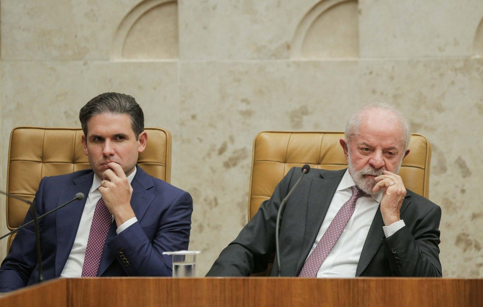 Ao Congresso, Lula defende fim da escala 6x1 e regulação do trabalho por apps