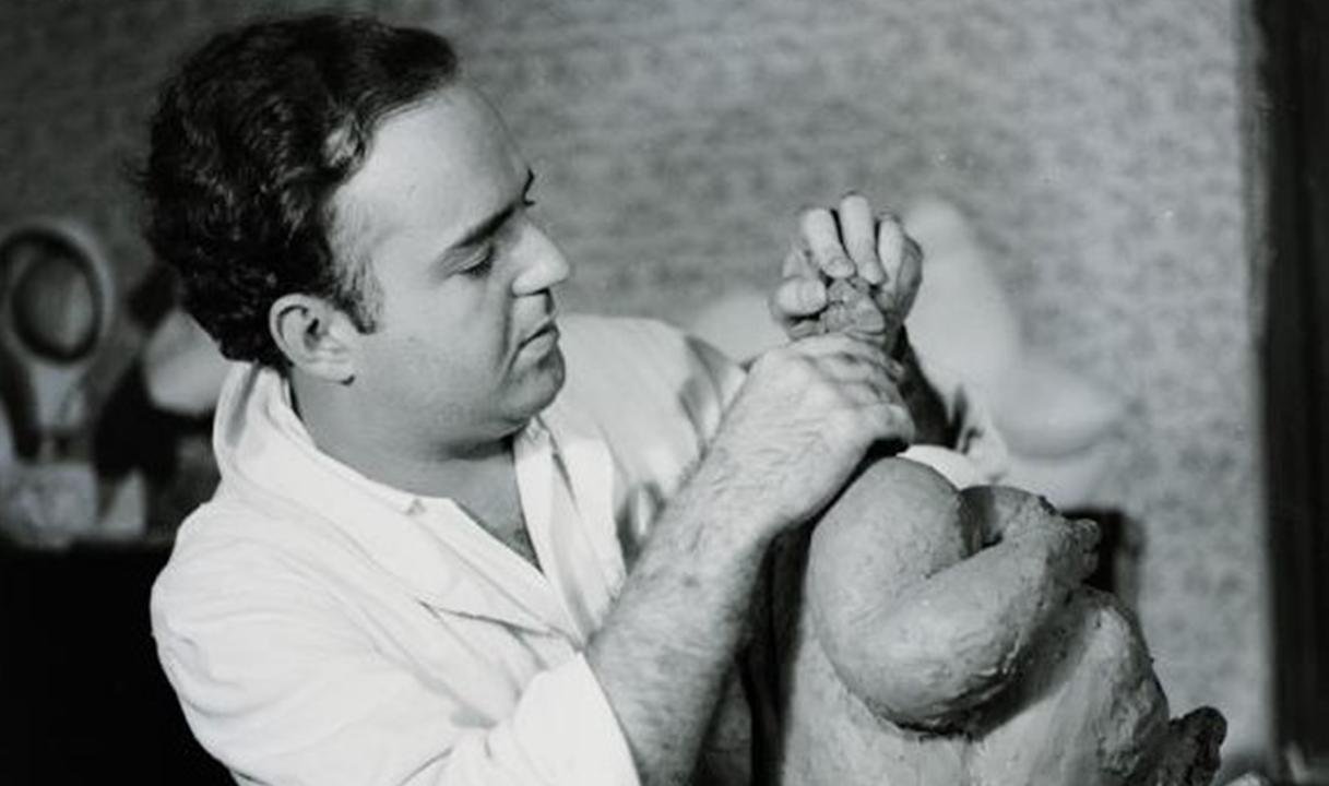 Sergio Camargo trabalhou e estudou com grandes nomes da arte mundial