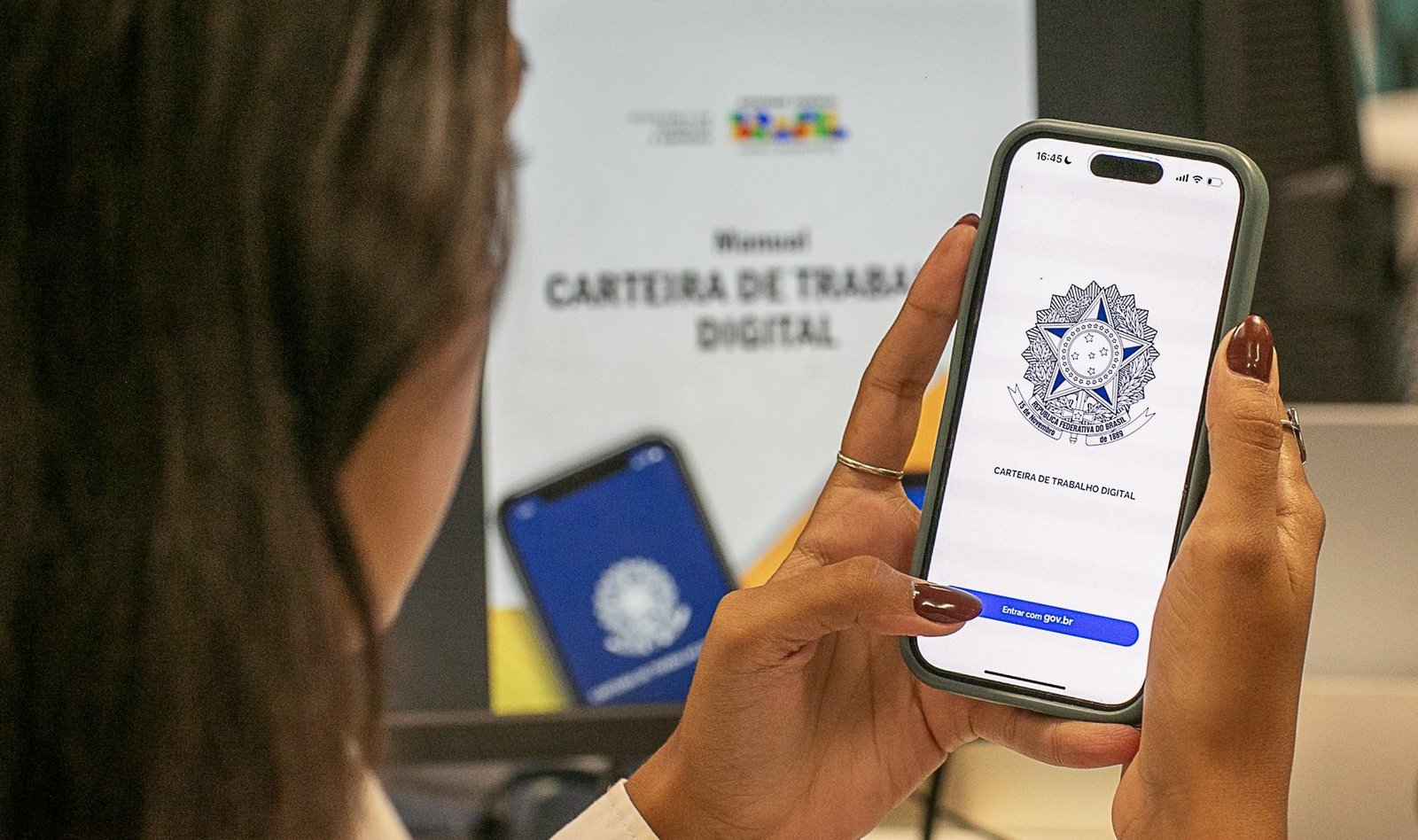 Brasil cria 112.334 postos de trabalho em janeiro, menor número para o mês em três anos