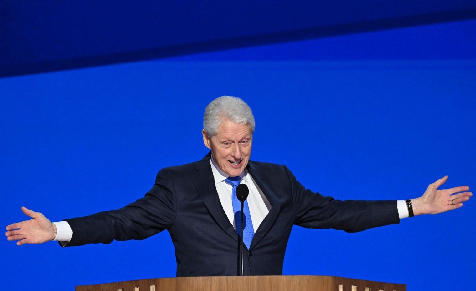 Bill Clinton será interrogado em comissão do Congresso sobre relação com Epstein