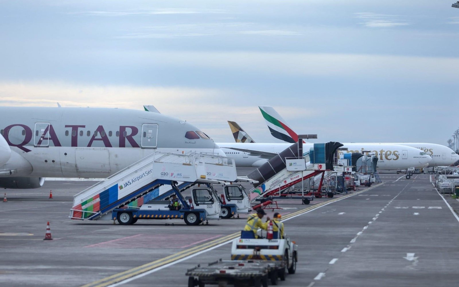 Corredor aéreo no Golfo Pérsico segue fechado e afeta 2 mil voos