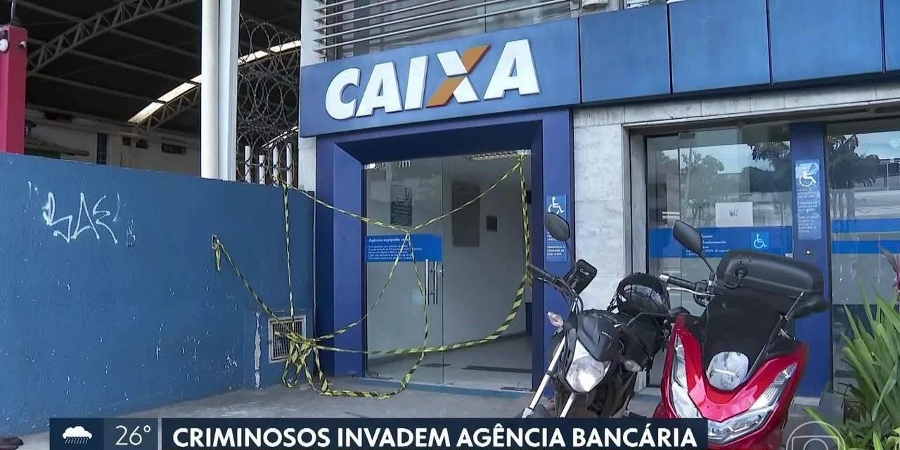 Dois homens são presos suspeitos de invadir banco em BH | G1