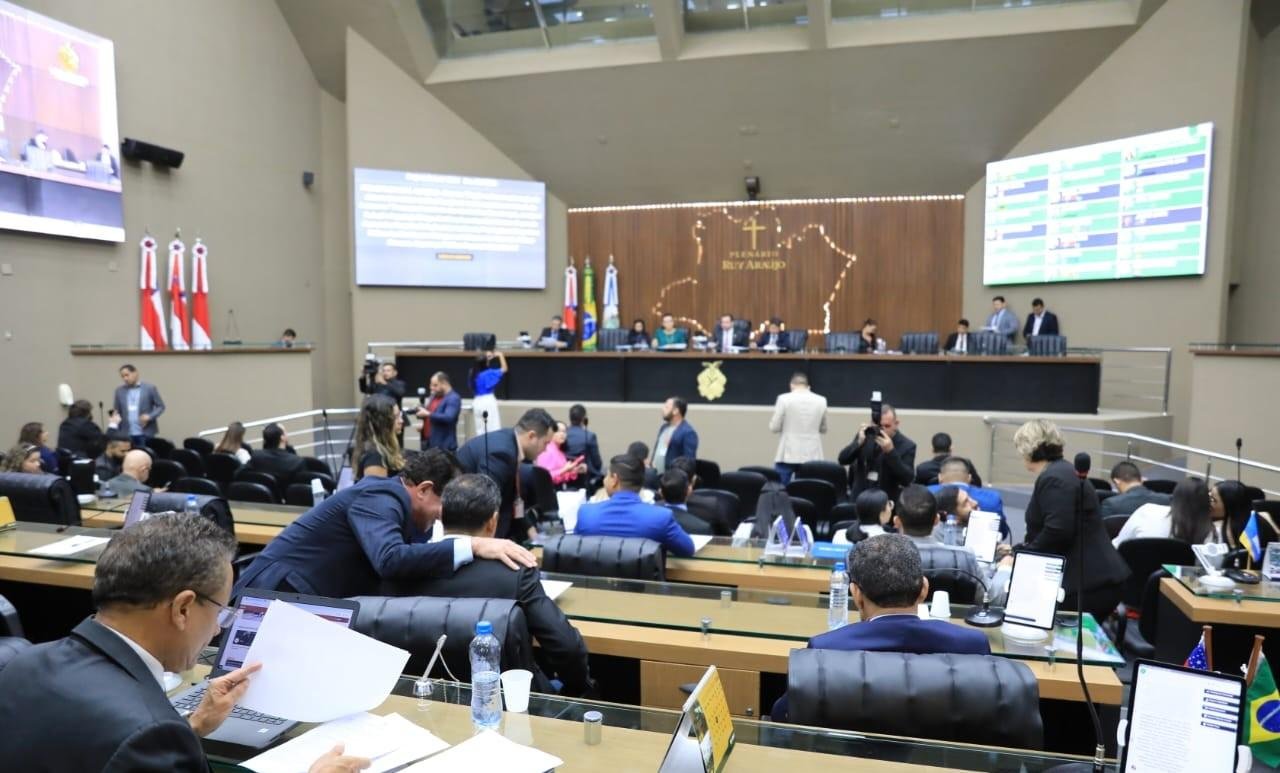 Deputados do AM gastam menos de 10% com viagens para o interior | G1