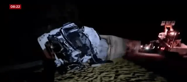 Acidente entre caminhões mata homem na BR-277 em Morretes