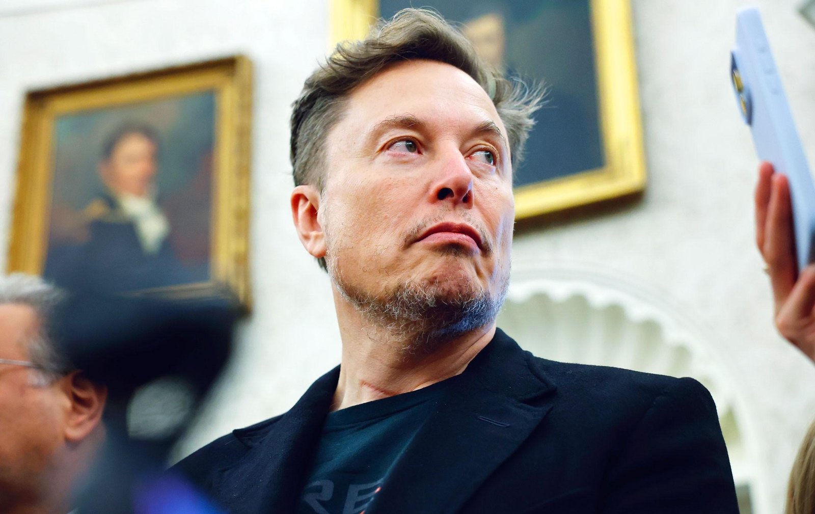 Procuradoria da França chama Musk para depor em investigação sobre abuso sexual infantil no X