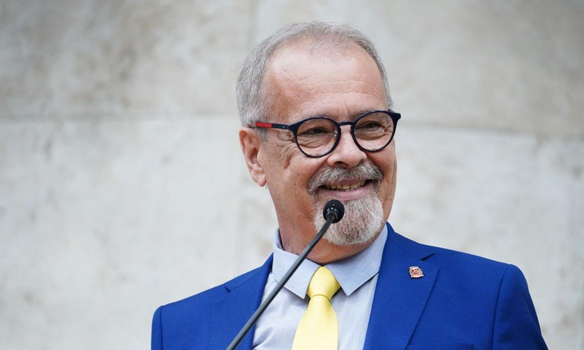Com doença viral, presidente da Câmara de SP se afasta por 38 dias