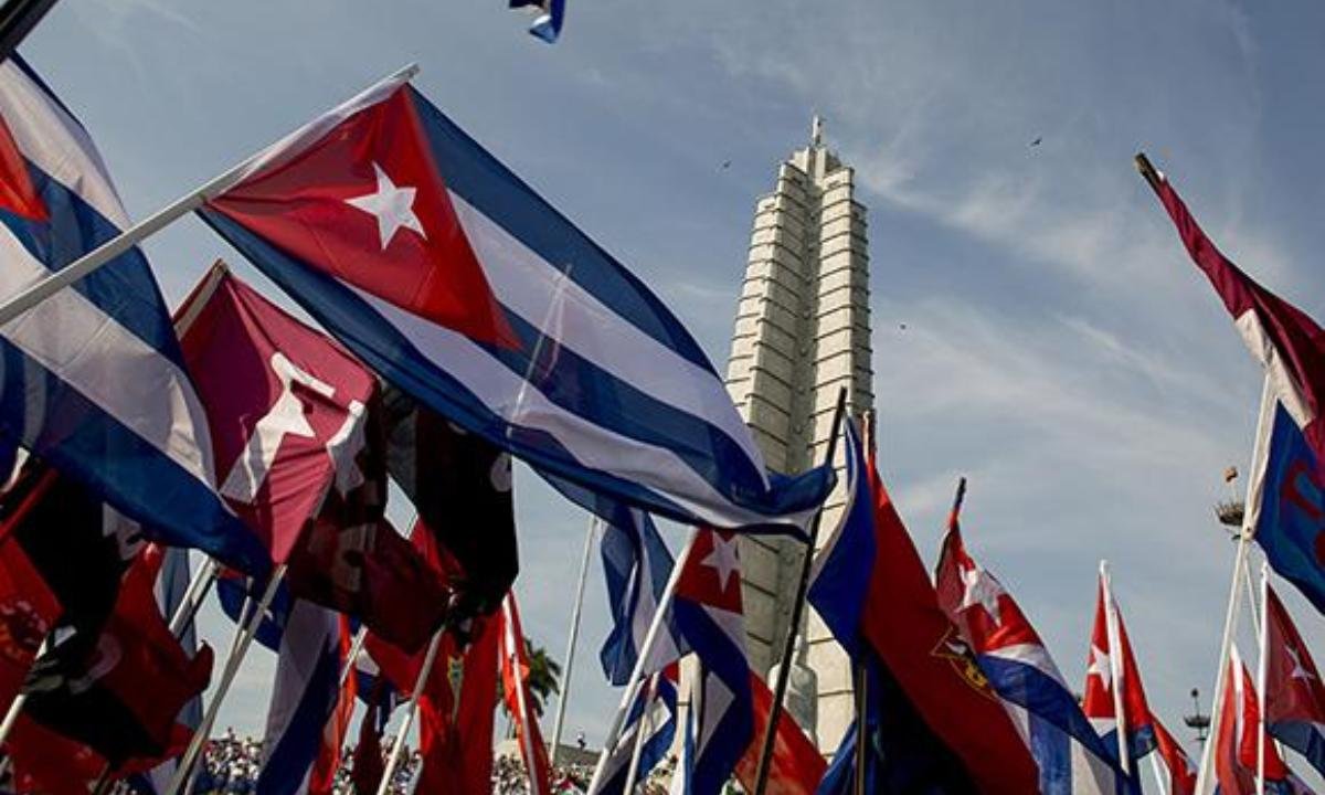 Governo de Cuba diz ter matado 4 pessoas em barco com registro dos EUA