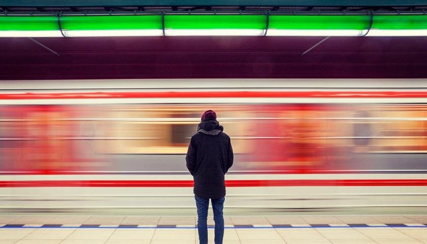 Tempo do "já!" voa… (por José Sarney)