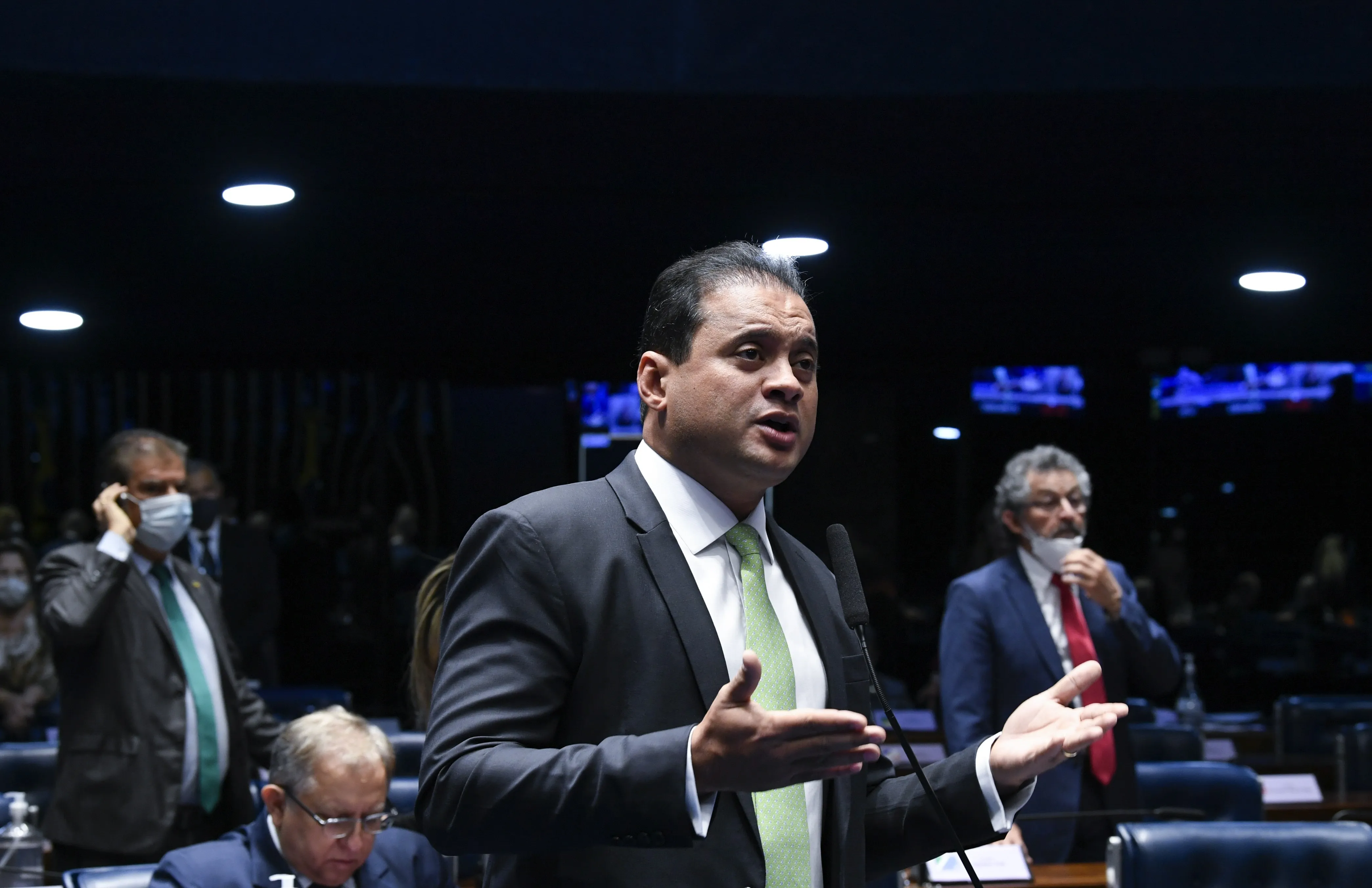Weverton Rocha diz que movimentações financeiras envolvendo familiares alvos da PF são fruto de 'atividades profissionais e empresariais'