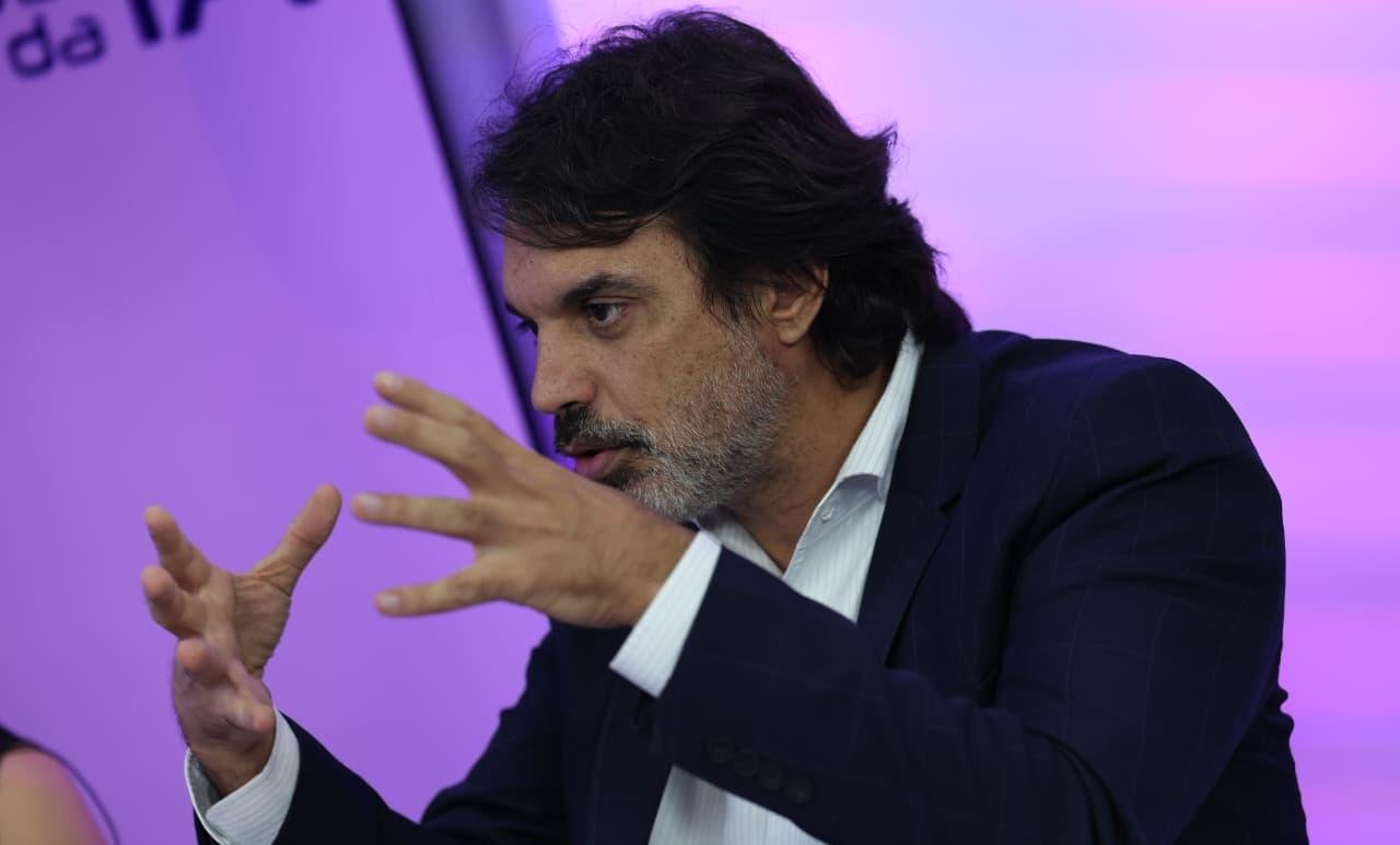 “O modelo baseado em remuneração autoral onera o desenvolvimento de ferramentas de IA”, afirma especialista