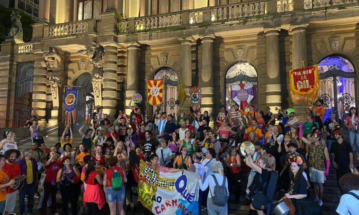 Levar blocos à Marginal Pinheiros volta à pauta. Prefeitura descarta