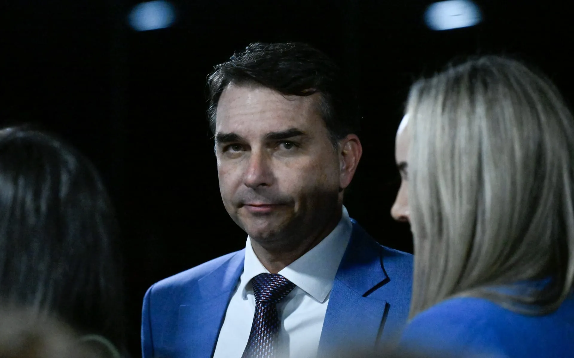 Flávio Bolsonaro reafirma preferência por Daniella Marques como vice
