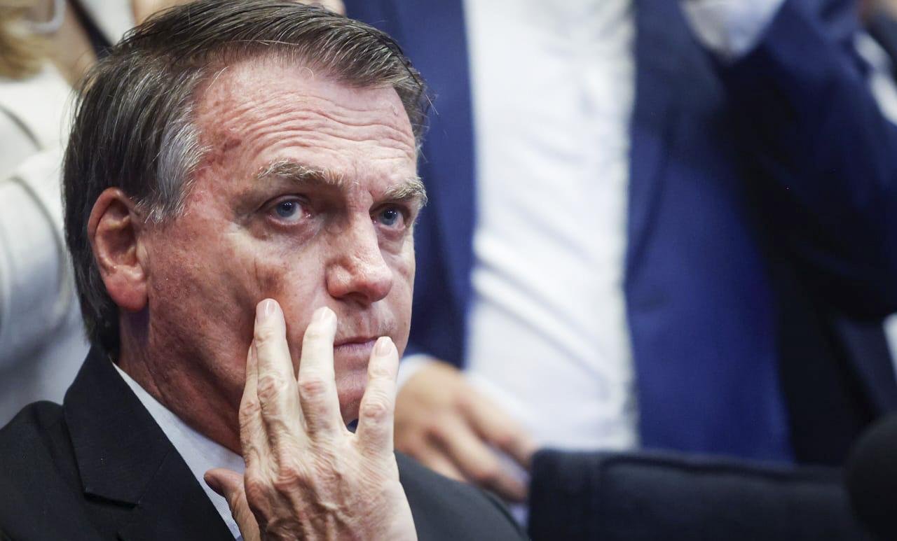 STM dá 10 dias para Bolsonaro se defender sobre perda de patente