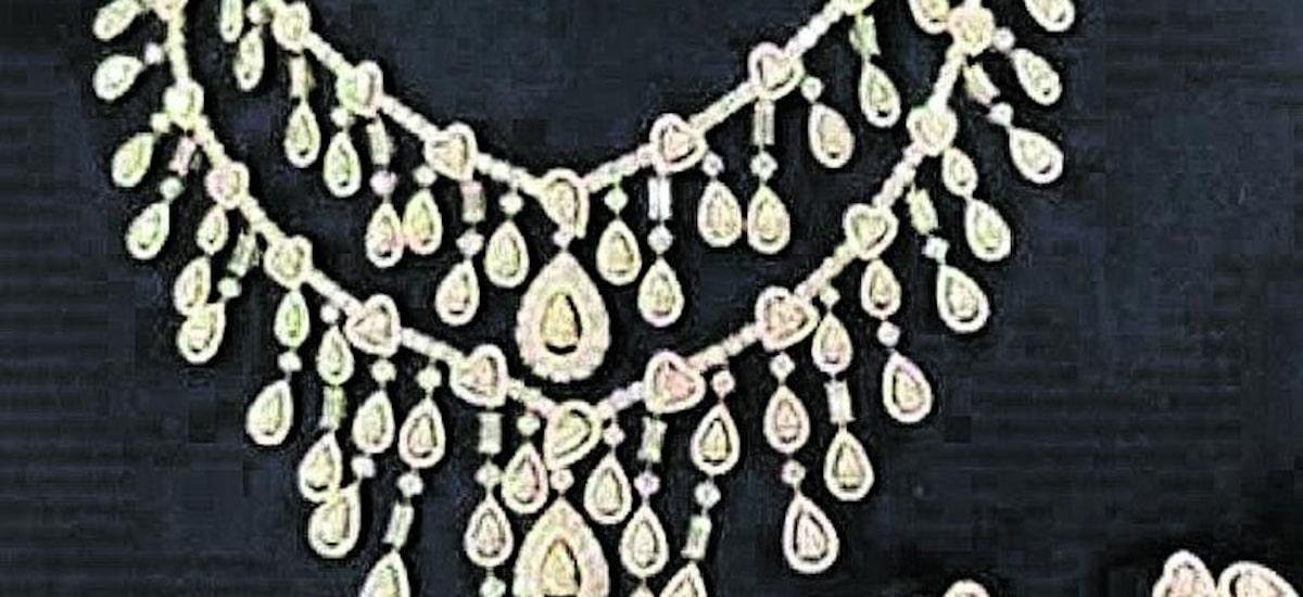 Receita Federal pede custódia de joias dadas a Bolsonaro para começar processo de perda de bens