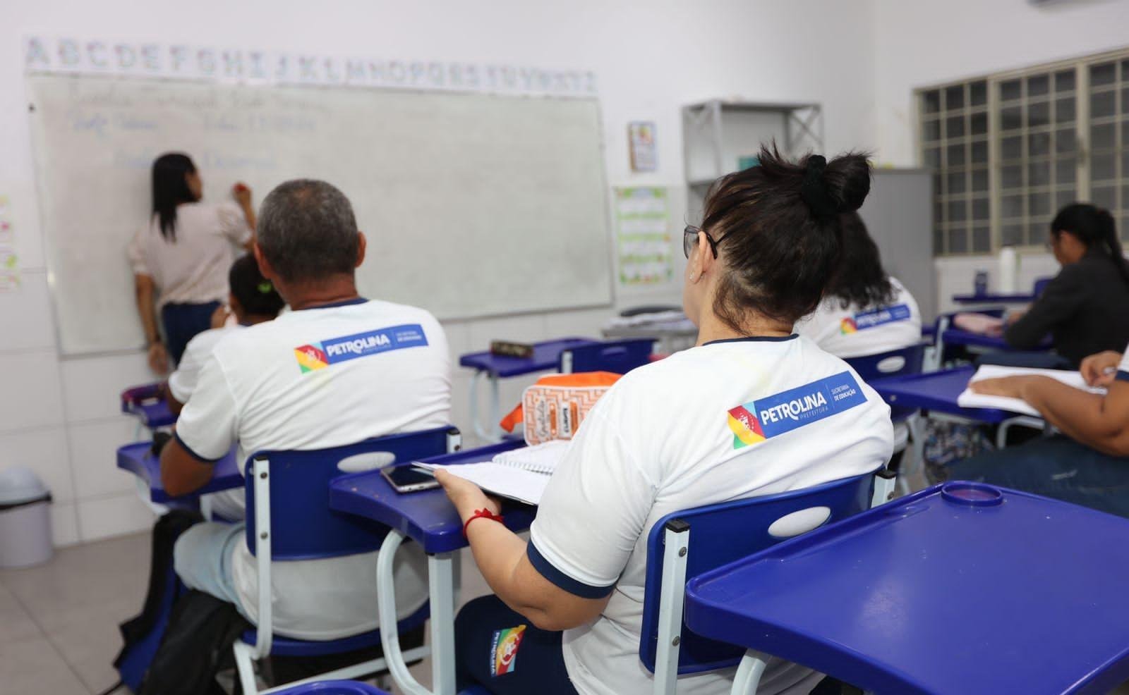 Petrolina suspende aulas em 15 escolas rurais após fortes chuvas | G1