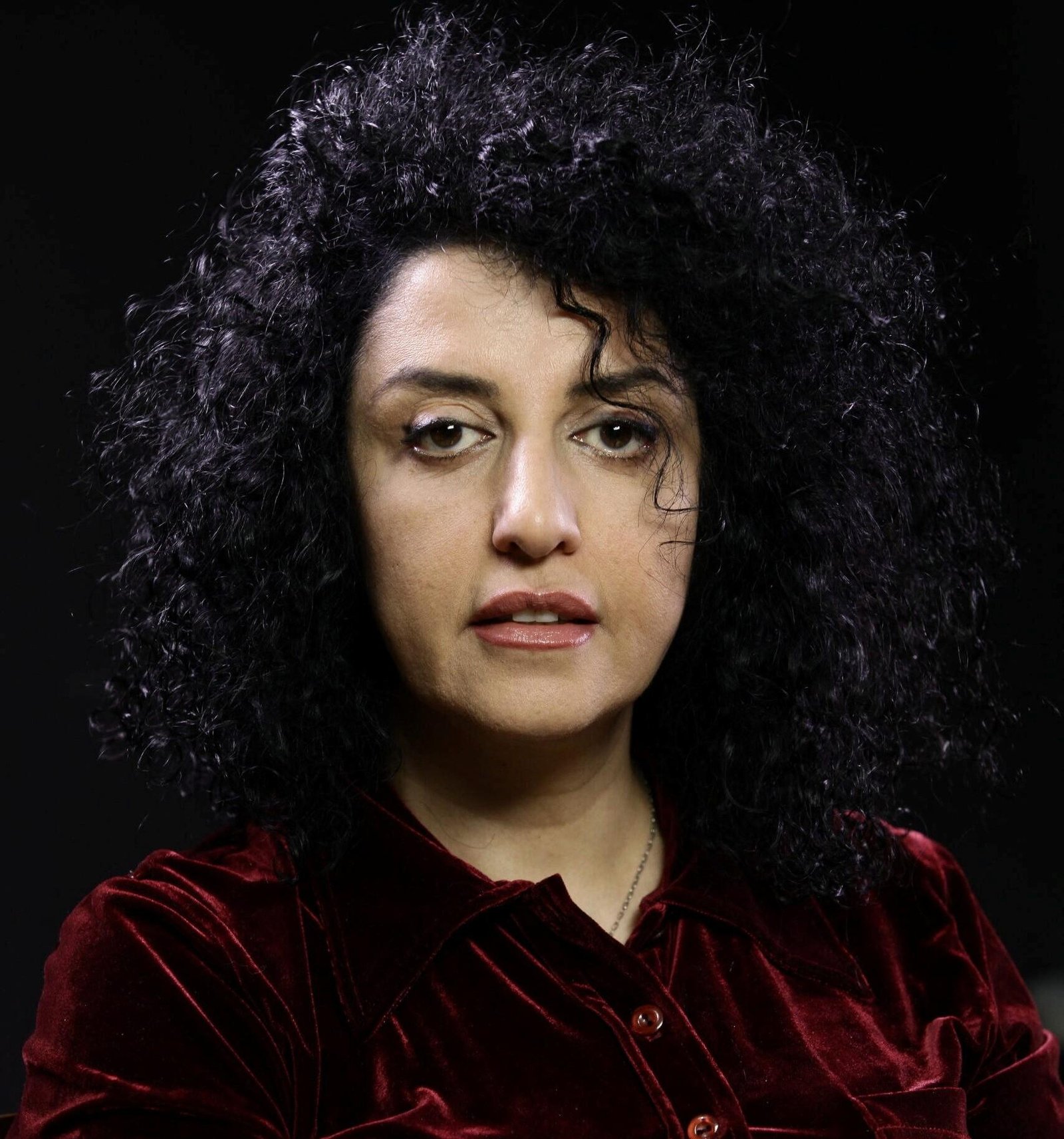 Iraniana vencedora do Nobel da Paz faz greve de fome na prisão | G1