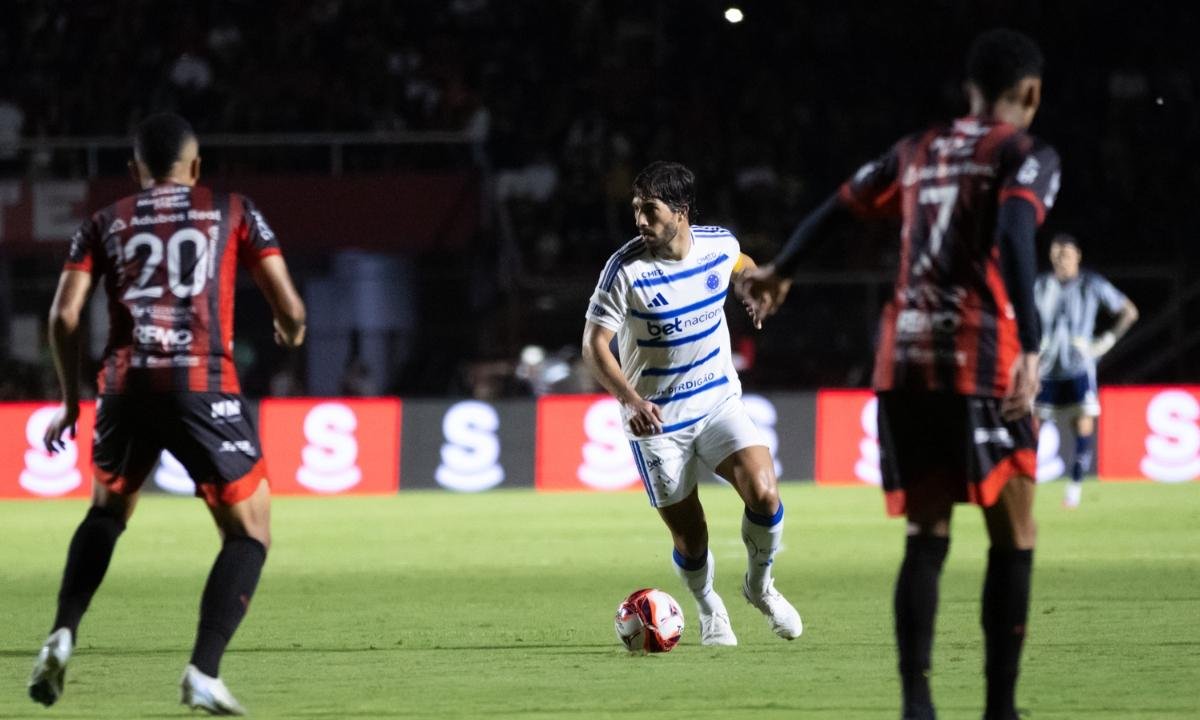 Com vantagem no confronto, Cruzeiro briga por vaga na final do Mineiro