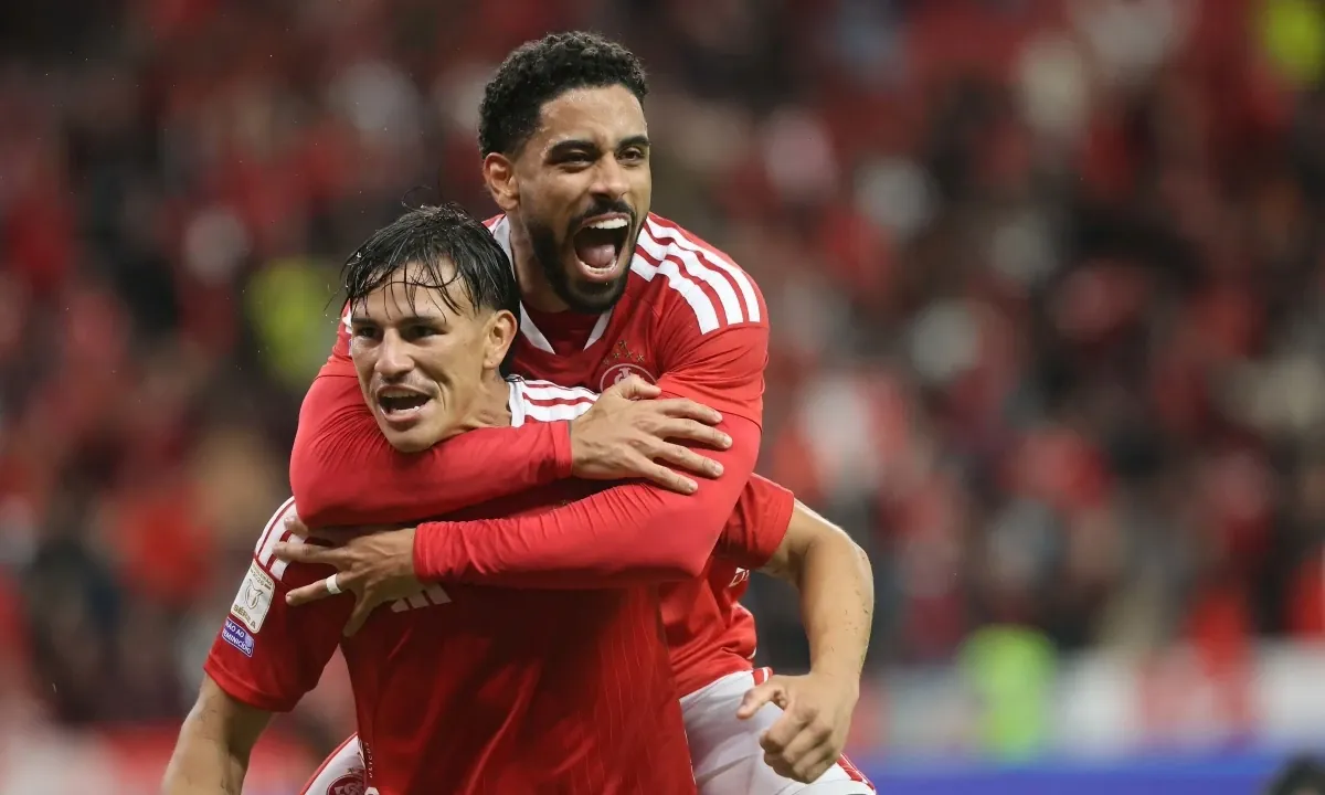 Internacional vence Fluminense e se distancia da zona de rebaixamento