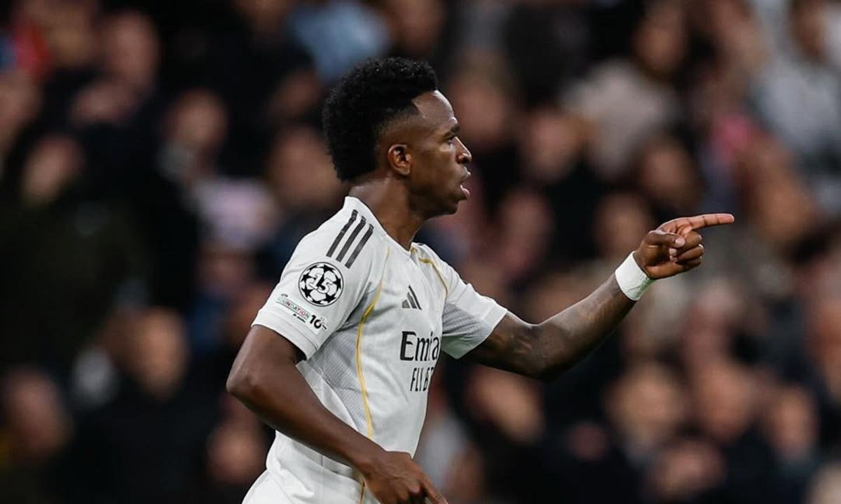 "Lei Vini Jr.": Fifa debate proibir cobrir a boca durante discussões