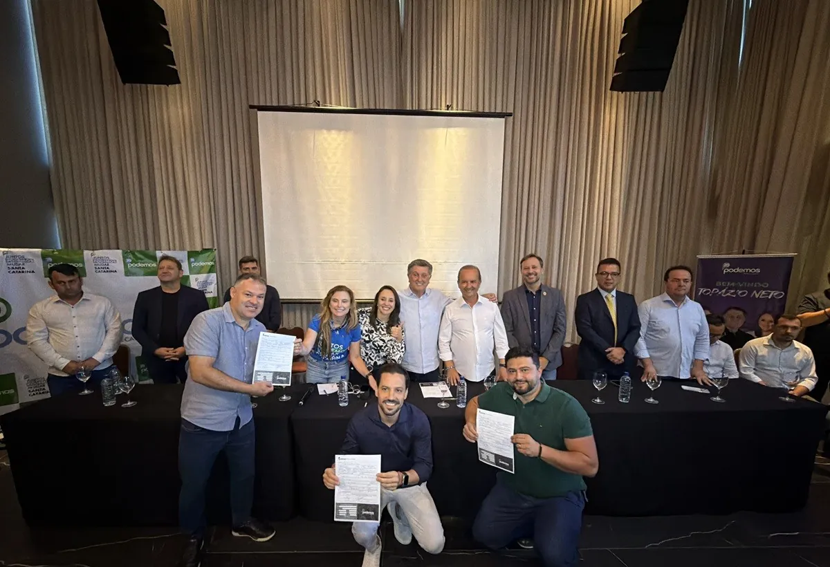 Topázio Neto se filia ao Podemos após sair do PSD por polêmica   | G1