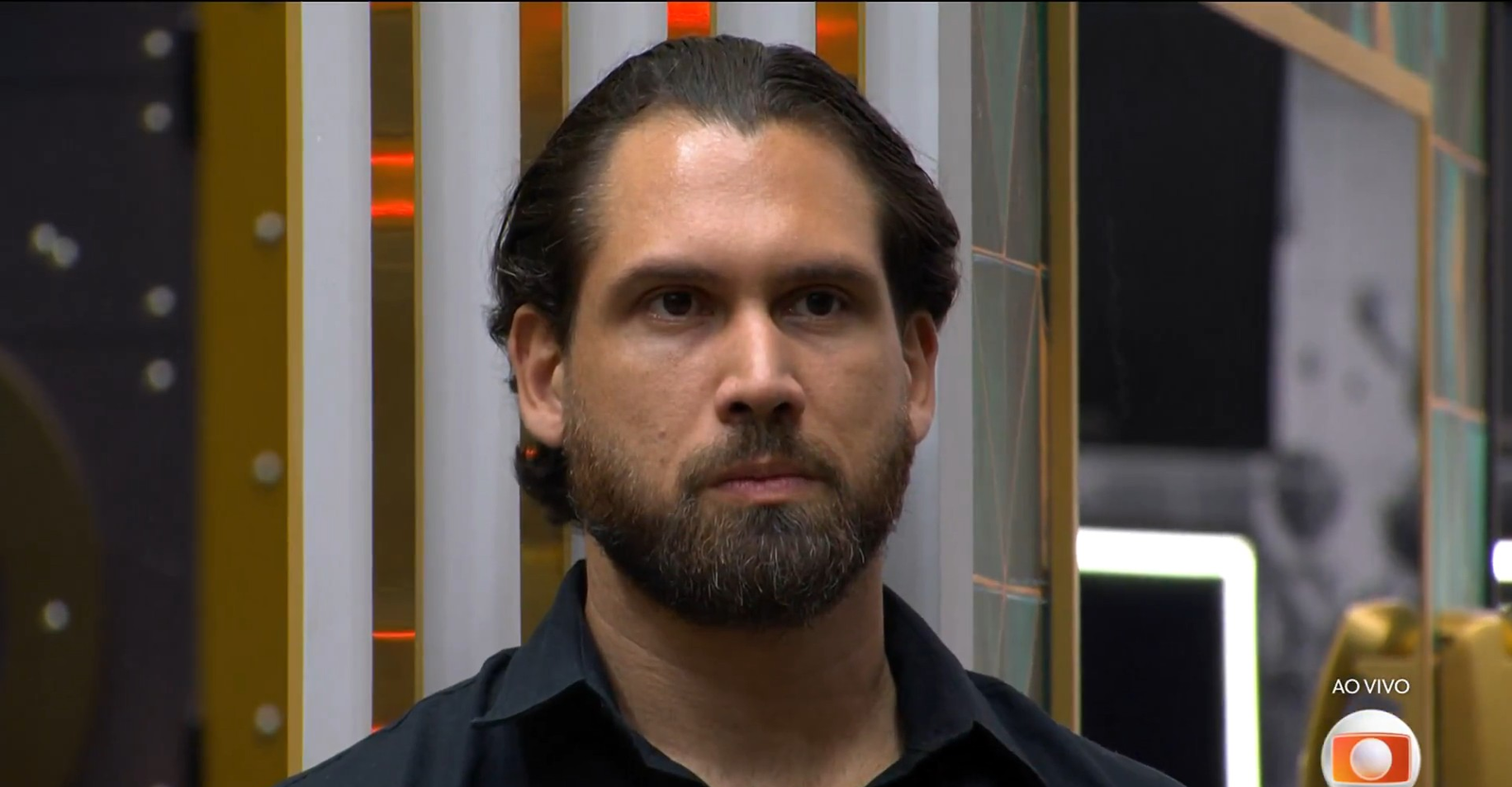 BBB 26: Tadeu Schmidt faz referência à série 'Bridgerton' em discurso do eliminado