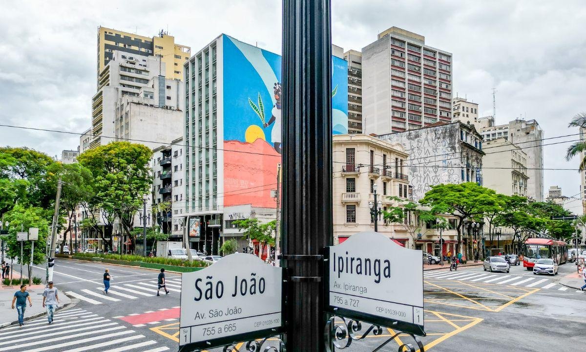 Times Square de SP: prefeitura libera painéis de LED no centro