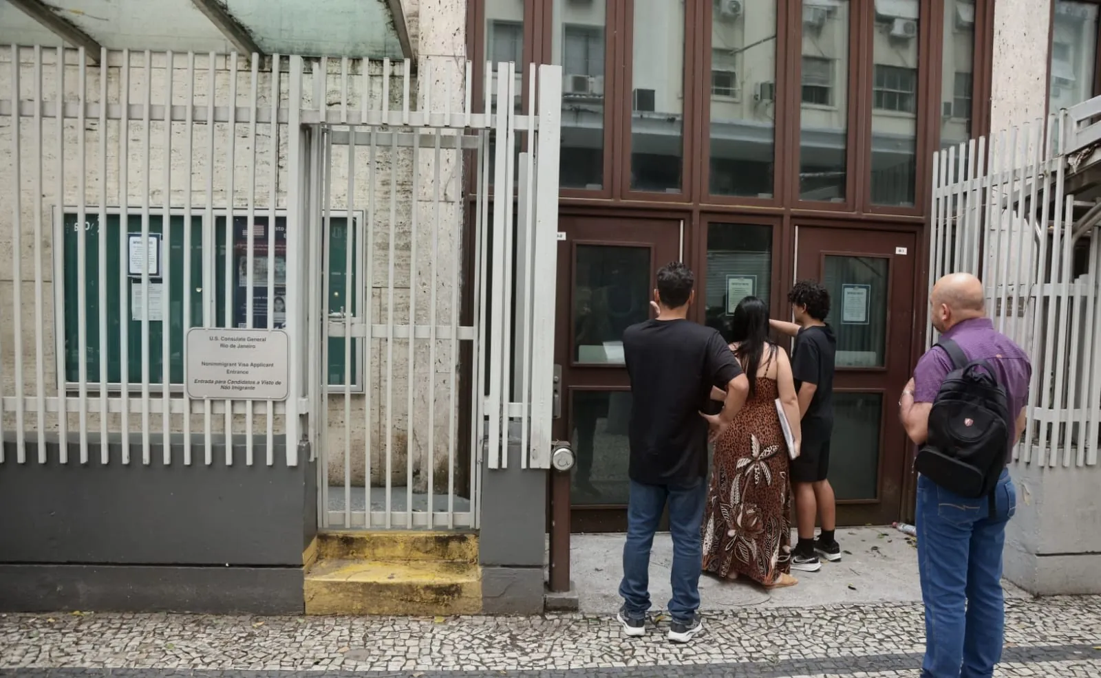 Atividades consulares dos EUA foram suspensas por 'segurança' pela primeira vez no Brasil desde o 11 de Setembro