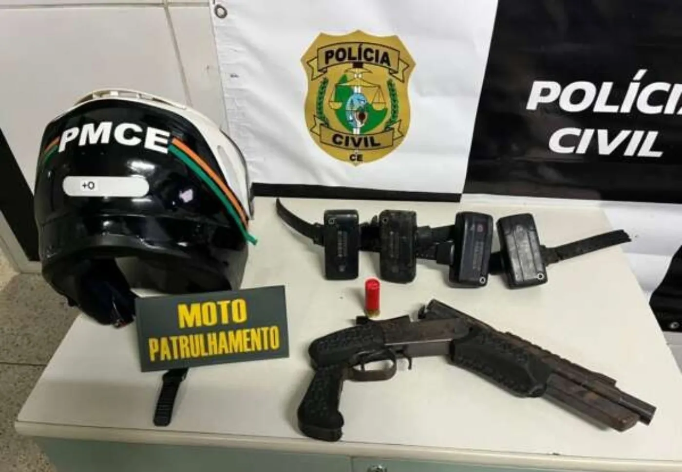 Polícia encontra quatro tornozeleiras eletrônicas rompidas em terreno | G1