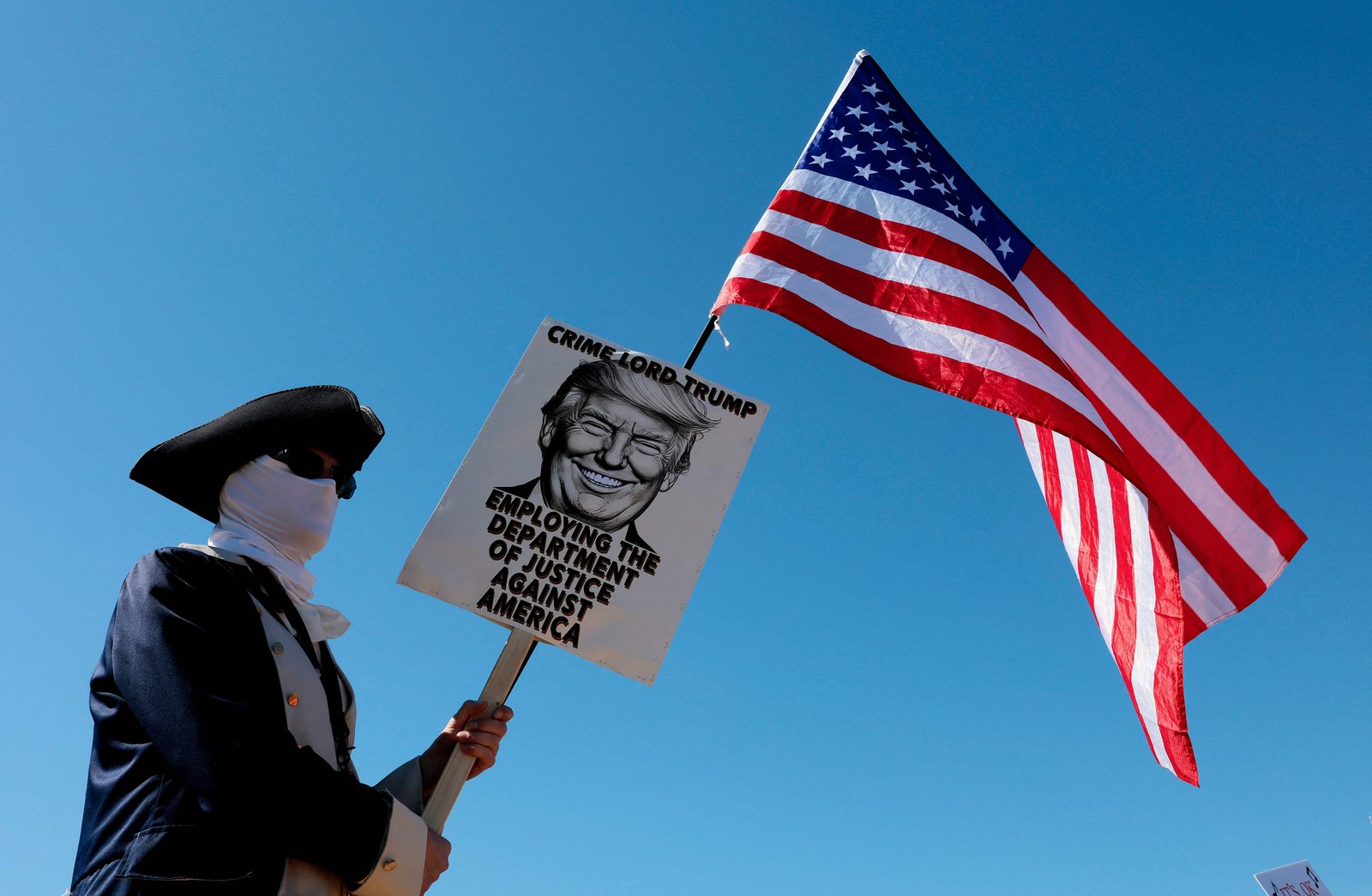 Ataque de Trump abre caminho para disputa mais ampla sobre poderes de guerra nos EUA