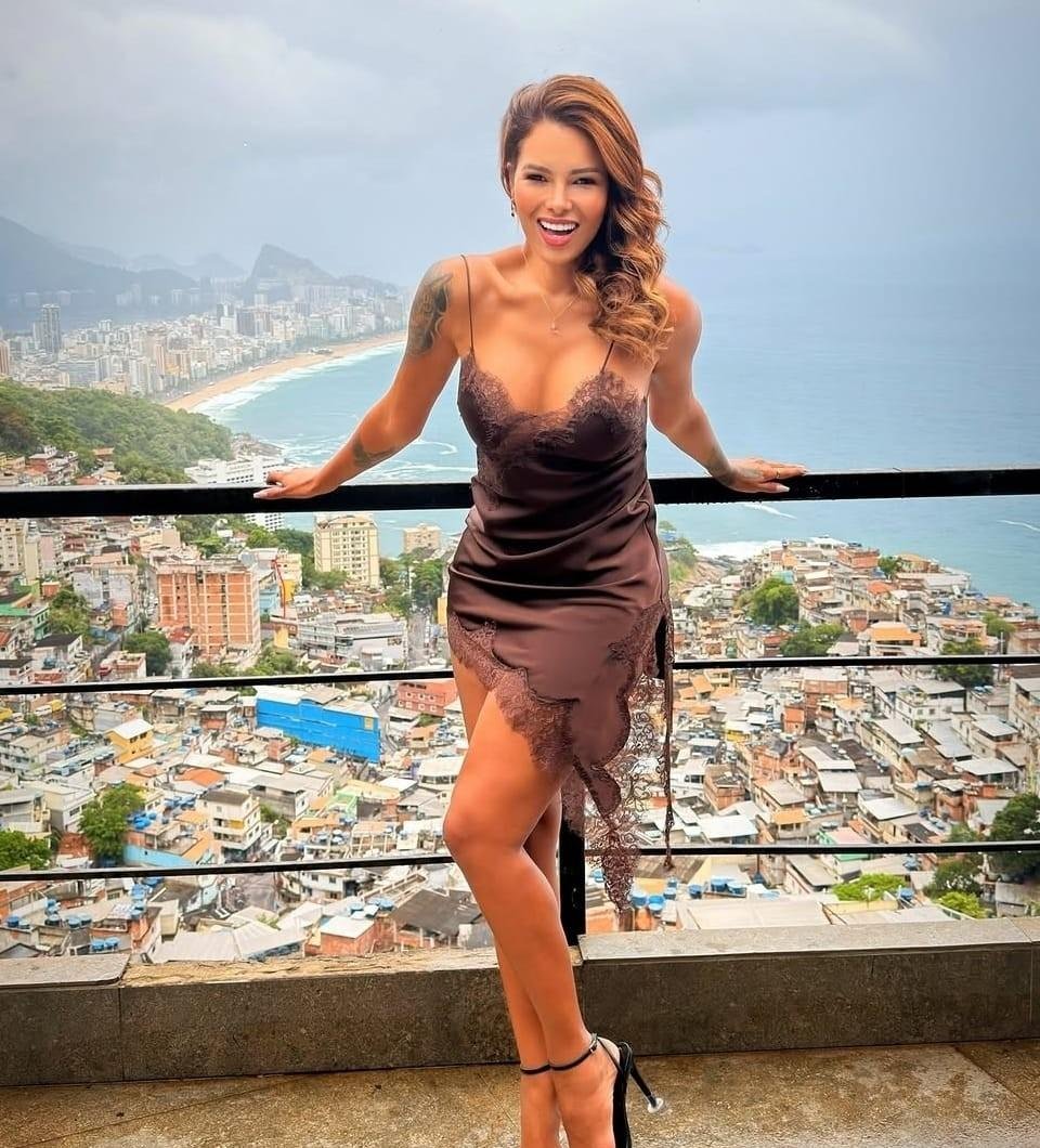 Feminização vocal: entenda o que é a Glotoplastia de Wendler, procedimento feito pela ex-BBB Ariadna Arantes