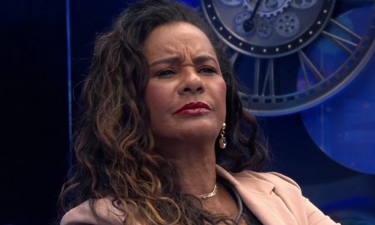 Equipe de Solange Couto é detonada após nota sobre treta com Samira