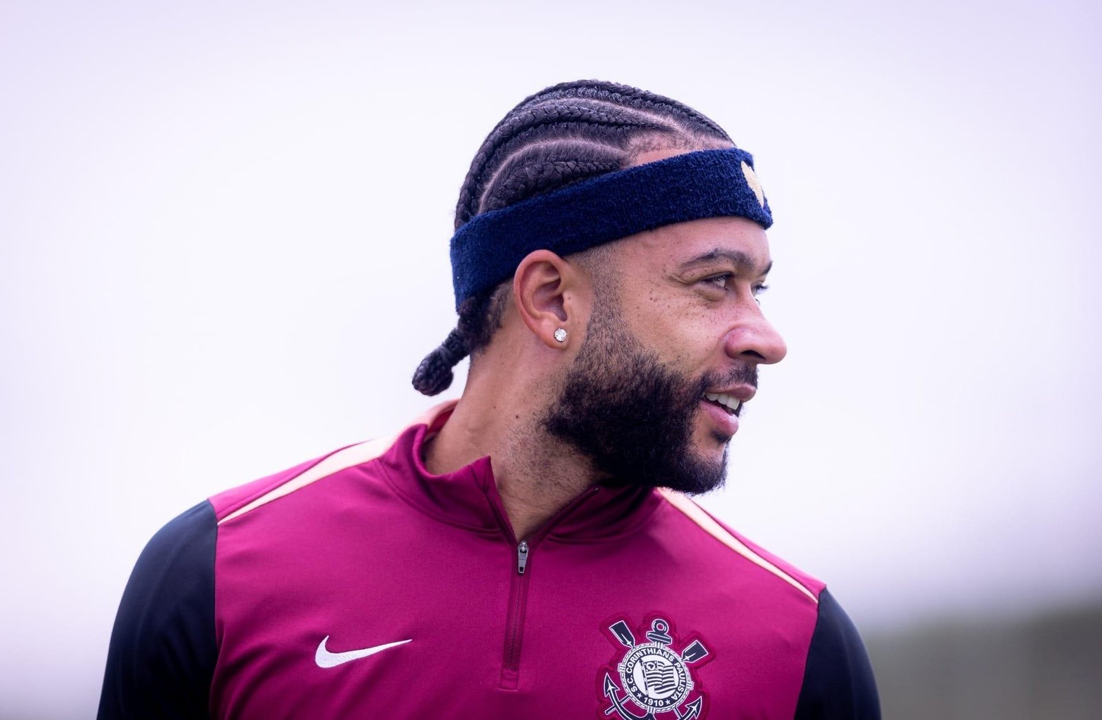 Veja quanto Memphis Depay já faturou em premiações no Corinthians