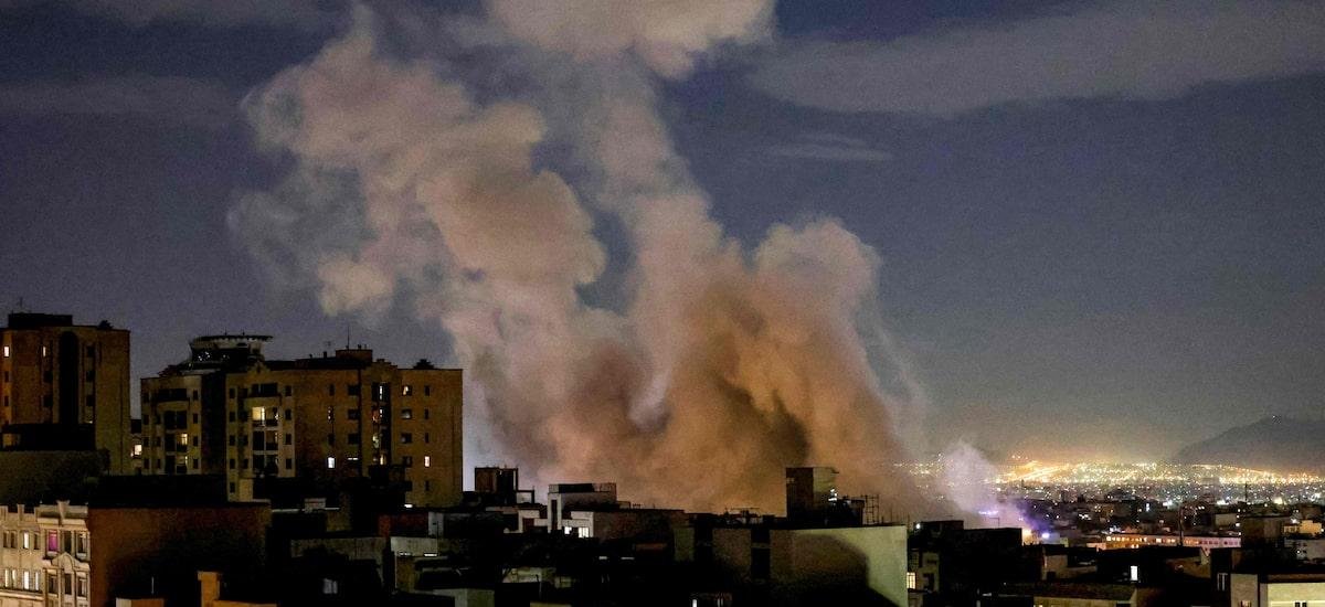 Explosões voltam a ser ouvidas em Teerã; mortos no Irã chegam a 555