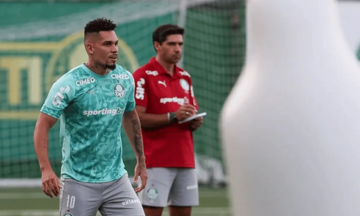 Palmeiras: Paulinho é relacionado para jogo após meses de recuperação