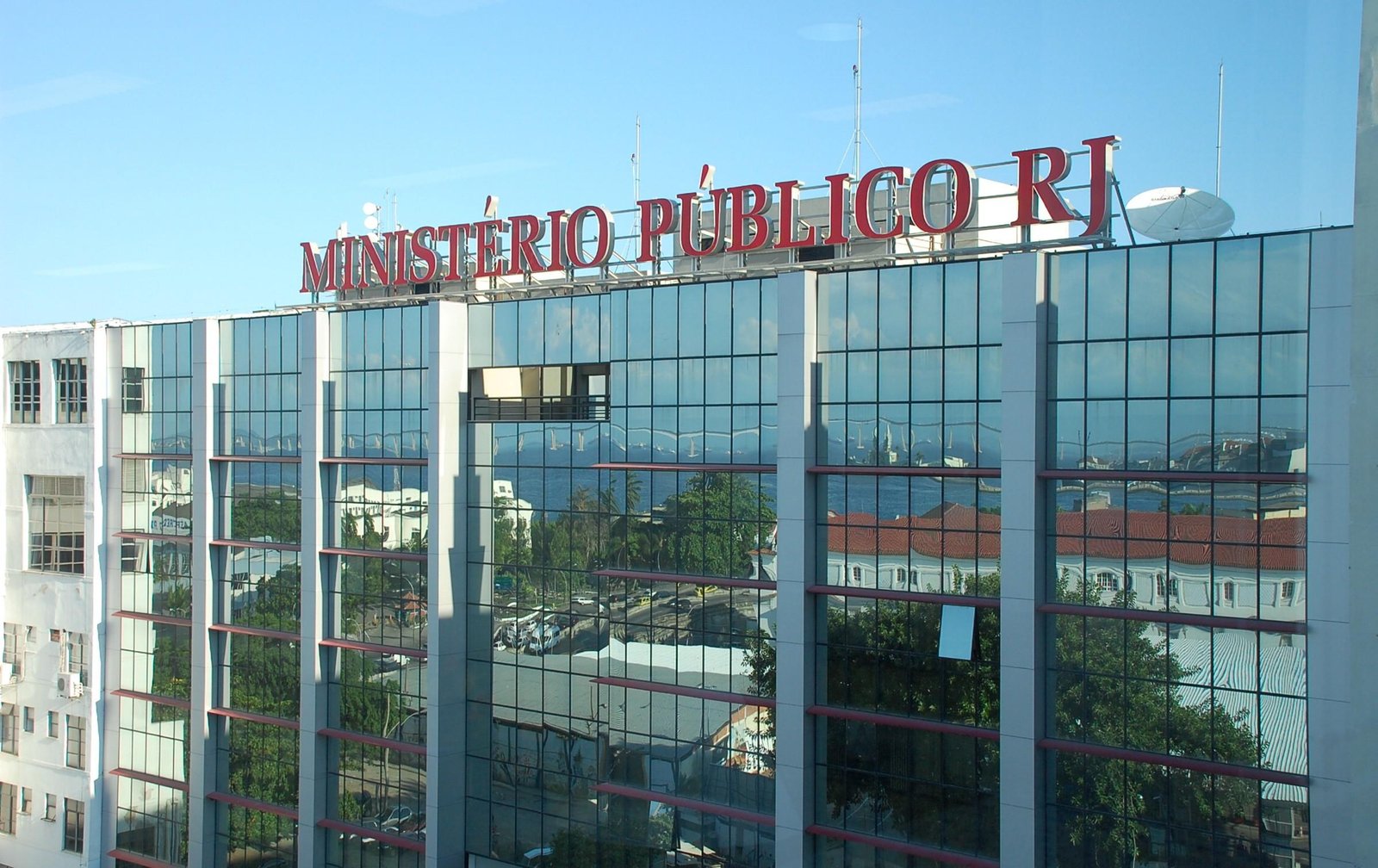 Penduricalhos: cerca de 90% dos salários de membros do MPRJ passam de R$ 100 mil; no TJRJ desembargador ganhou R$ 287 mil em novembro