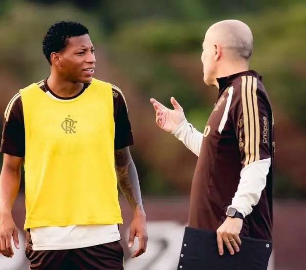 Jardim explica ausência de Plata em empate do Flamengo: 'Está tendo dificuldades de integração'