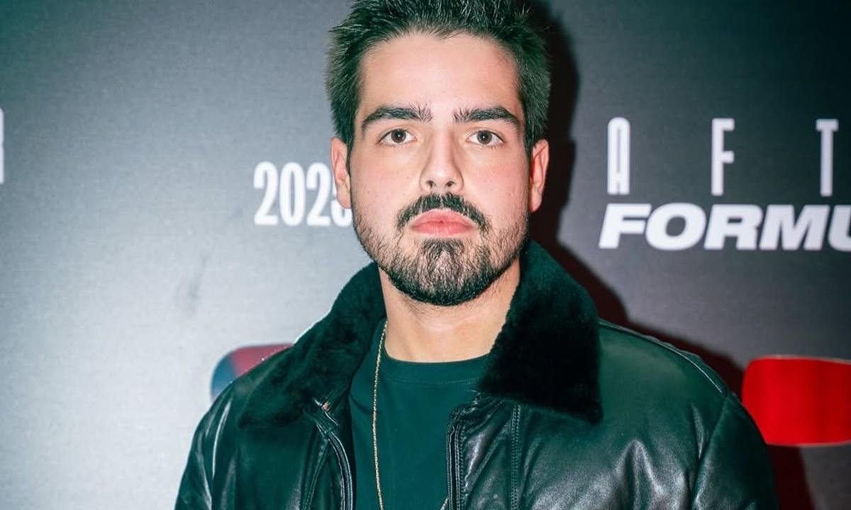 João Silva faz aniversário e surge em clique raro com Faustão