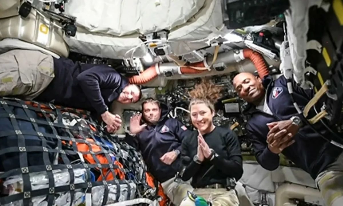 Artemis II: como os astronautas dormem na nave em missão rumo à Lua?