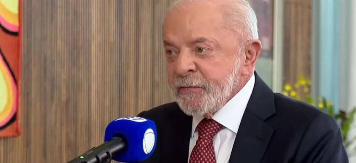 Lula diz que não tenta blindar Lulinha e que, se filho errou, "vai ser punido"