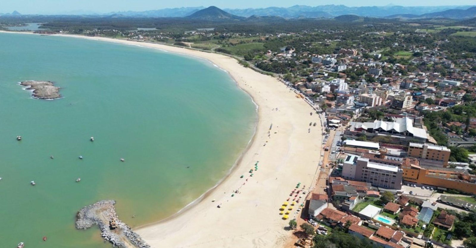 Corpo é encontrado sem cabeça e carbonizado em sítio, em Guarapari | G1