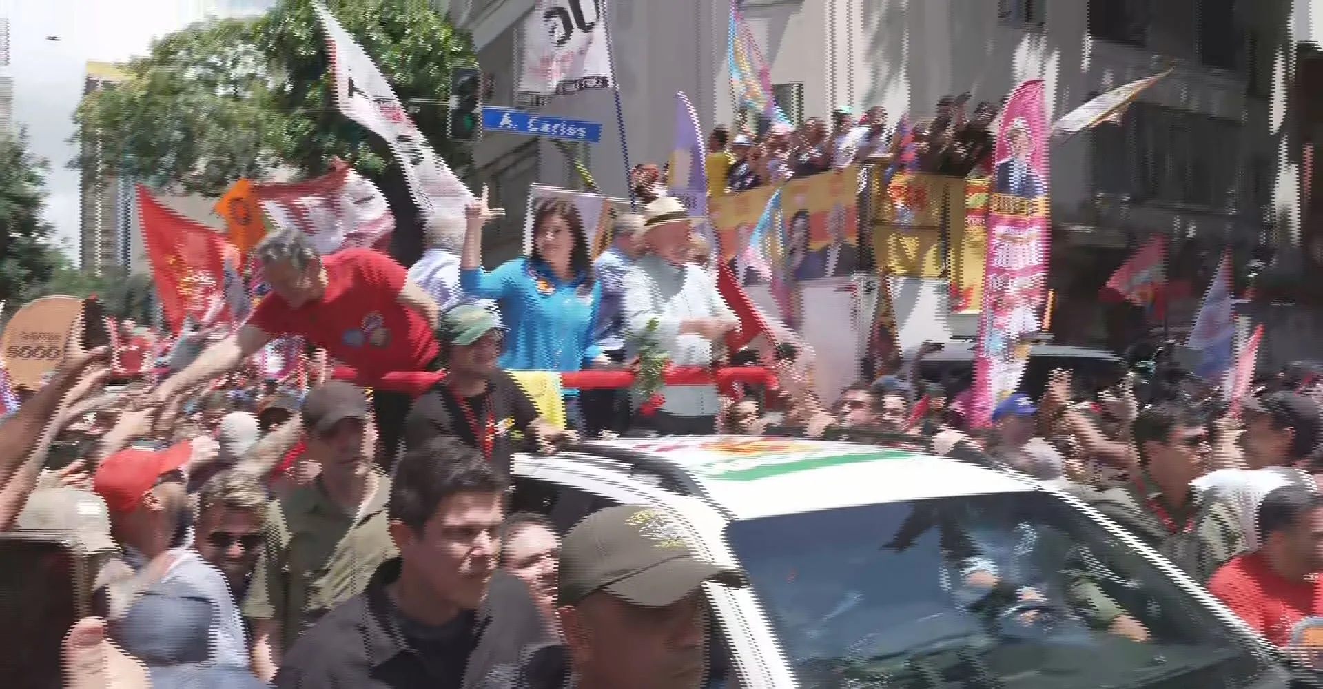 Ato de Lula e Haddad em SP começa com atrito entre organização e PM após impasse sobre local da caminhada