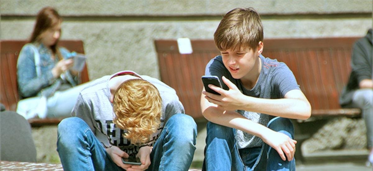 Opinião | Após proibição dos celulares nas escolas, uso de redes sociais e da IA por jovens exige atenção