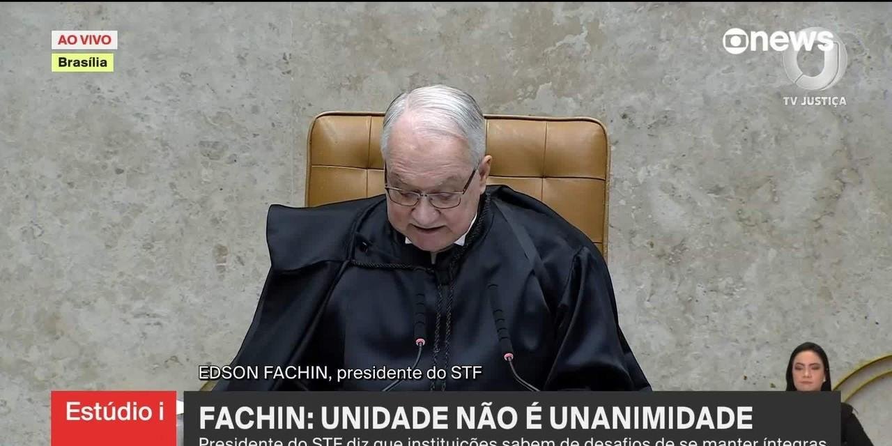 Fachin diz que momento é de 'ponderações e autocorreção' e anuncia Cármen Lúcia como relatora de Código de Ética para STF | G1