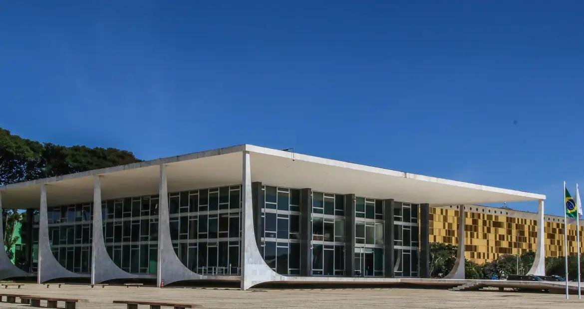 Defesa pede absolvição de general acusado de plano para matar Lula