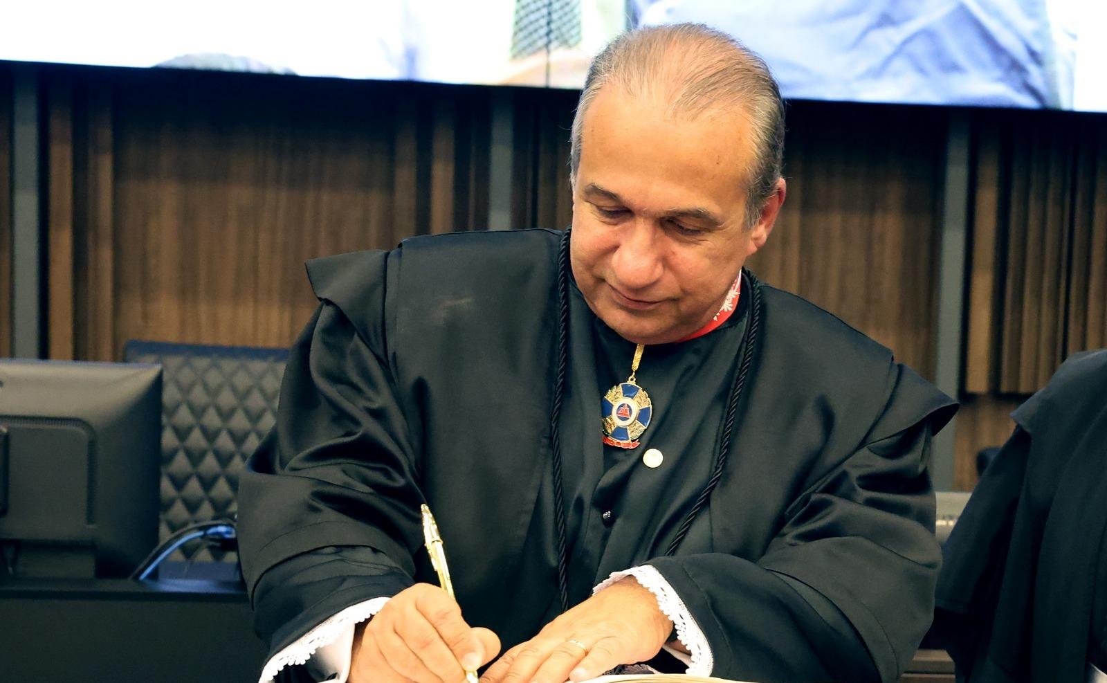 Saiba quem é o desembargador acusado de abuso e alvo de operação da PF