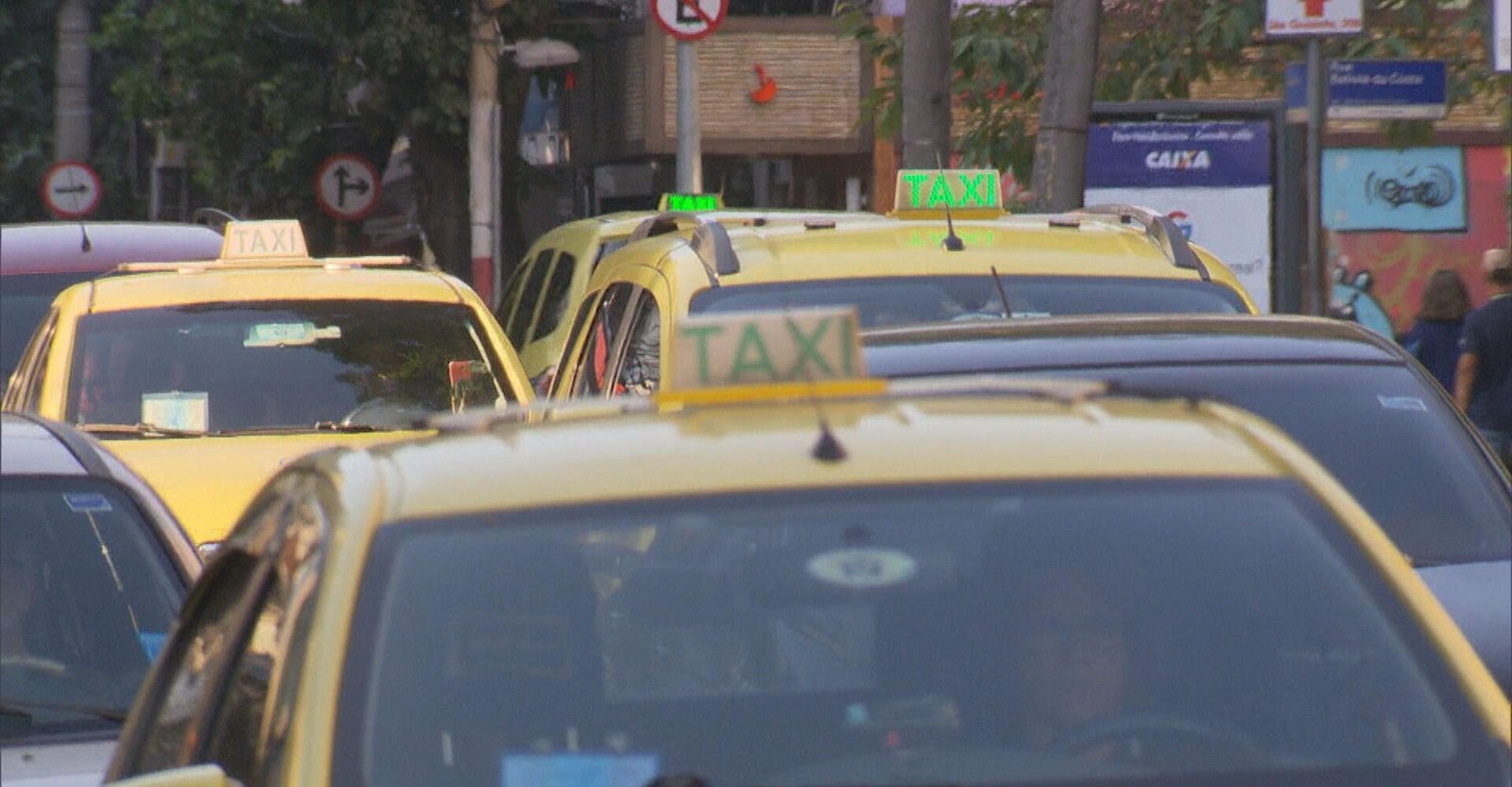 Rio define que táxis com mais de 10 anos circulem até 2030 | G1